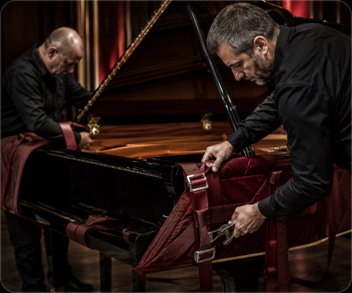 Ahmed et Ercan, équipe transport piano Piano Service